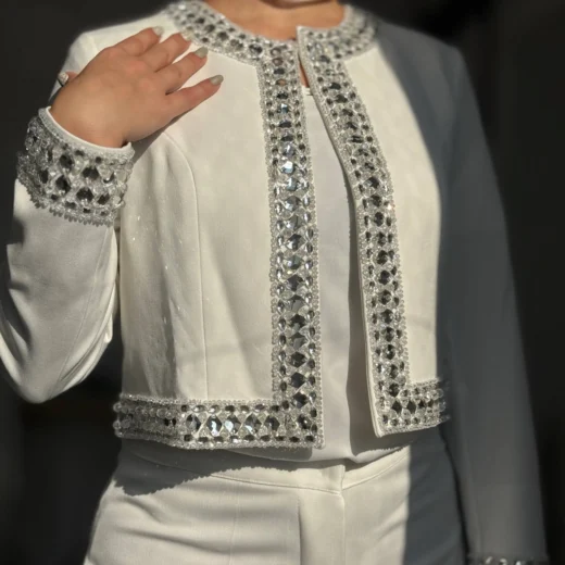 کت سفید فول نگین لیرا آماده ارسال - Image 2